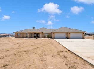 14201 Rodeo St, Hesperia, CA 92344