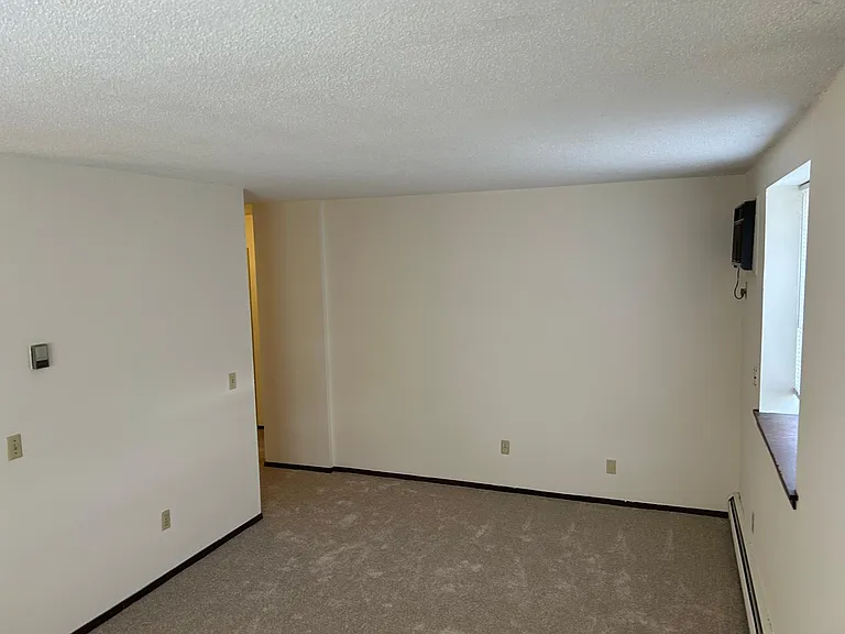 2650 Colfax Ave S #102 — Photo 4