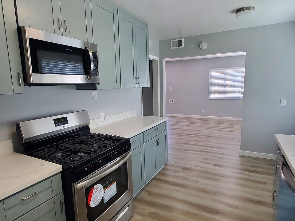 1st image of 533 E Ave