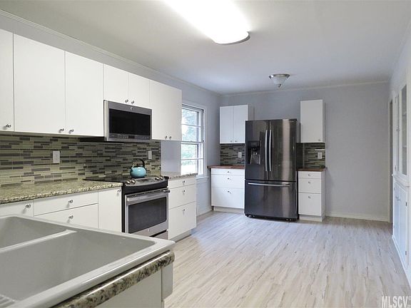 4th image of 1115 Wood St