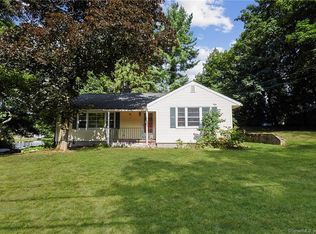 5 Allen Rd, Norwalk, CT 06851