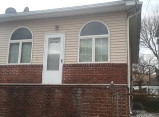 131 Holland Ave, Elmont, NY 11003