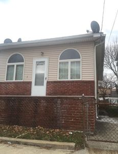 131 Holland Ave, Elmont, NY, 11003