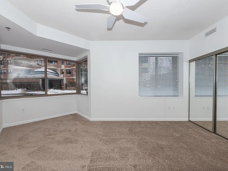 940 Astern Way #102A — Photo 18