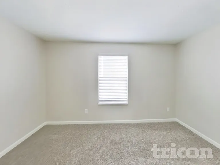 2320 Hanover Rd — Photo 14