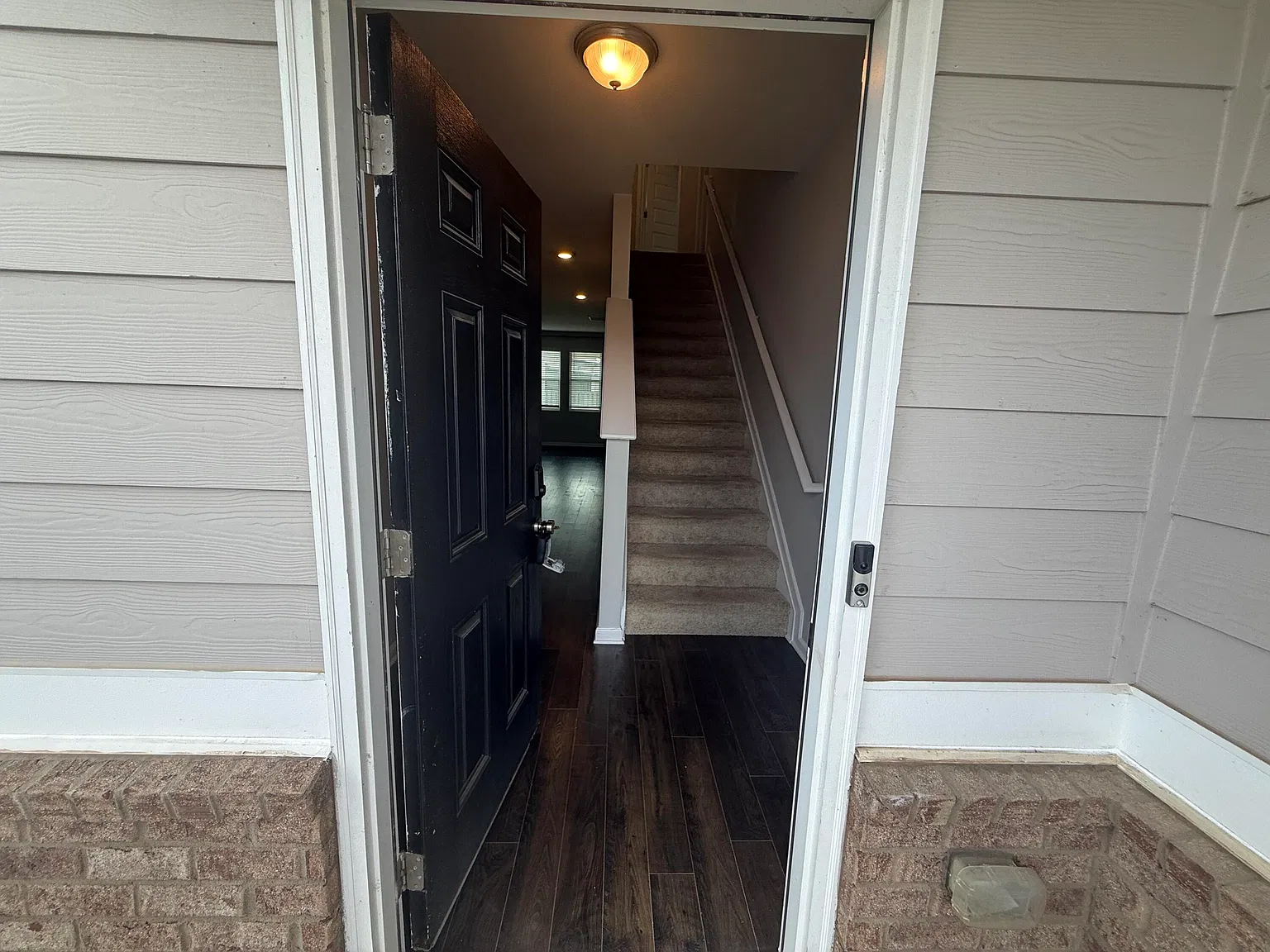 5 bed, 3.5 bath, 2833 sqft, $2,500 — Photo 3