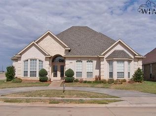 4901 Silver Crest Dr, Wichita Falls, TX 76310