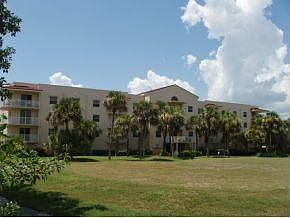1st image of 110 Whaler Dr APT 403