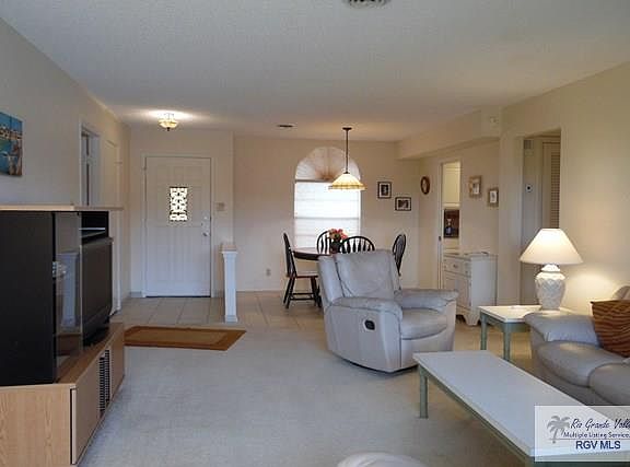 3rd image of 1001 Golf Course Dr APT D-4