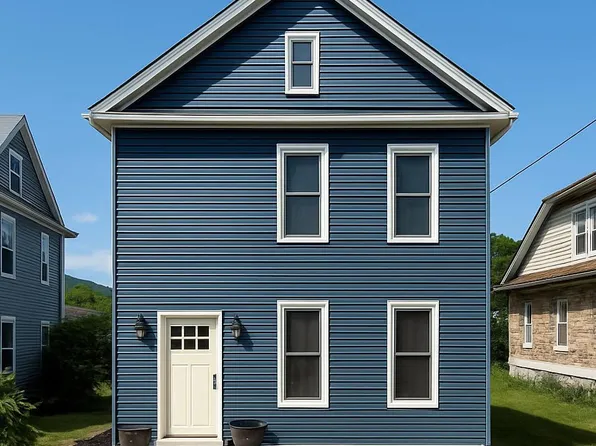 25 S Mann Ave, Yeagertown, PA 17099