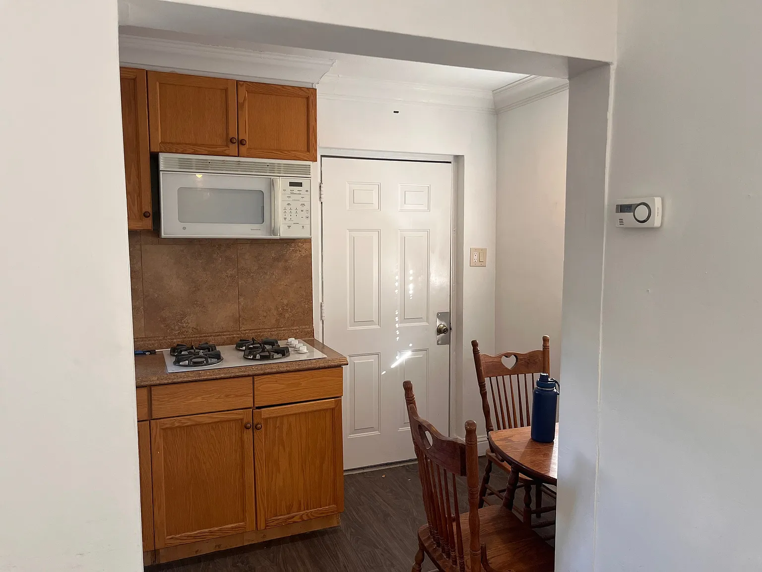 1 bed, 600 sqft, $1,400 — Photo 3