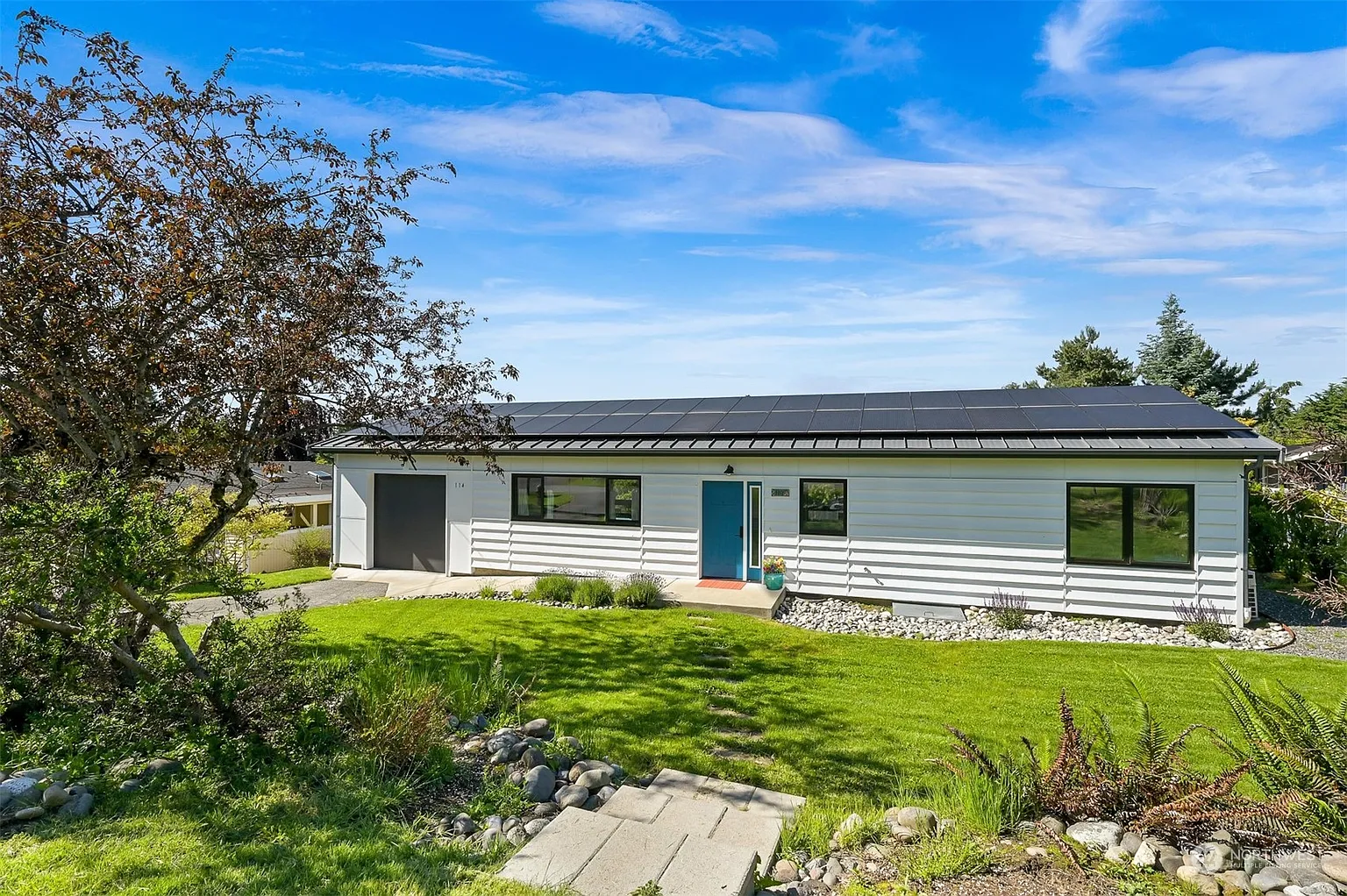 114 Bayside Place photo 1