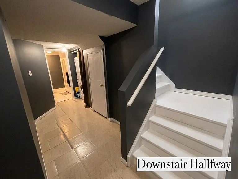1055 Gordon St — Photo 13