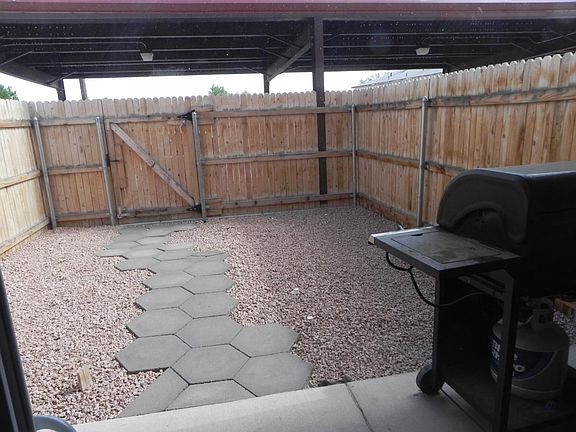 5th image of 1711 Cliffside Dr APT B