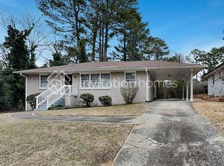 2246 Collins Dr, East Pt, GA