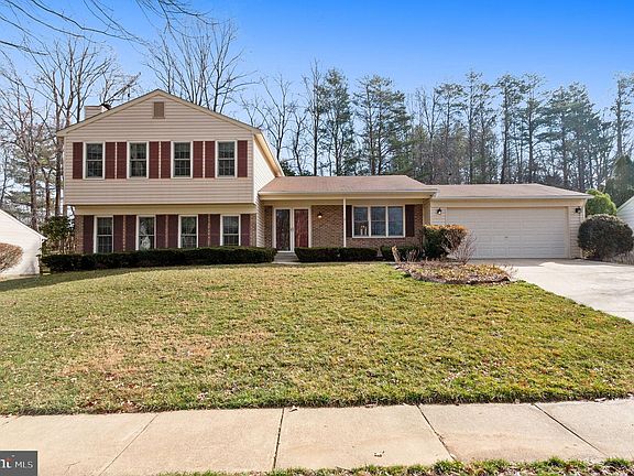2nd image of 5215 Dunleigh Glen Ln