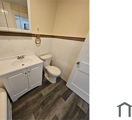 1st image of 177 Lewis St APT 4