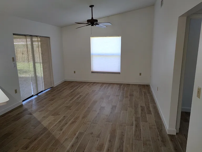 5844 Countrywood Dr — Photo 4