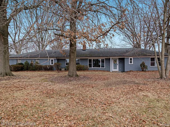 30701 Stellamar St, Beverly Hills, MI 48025