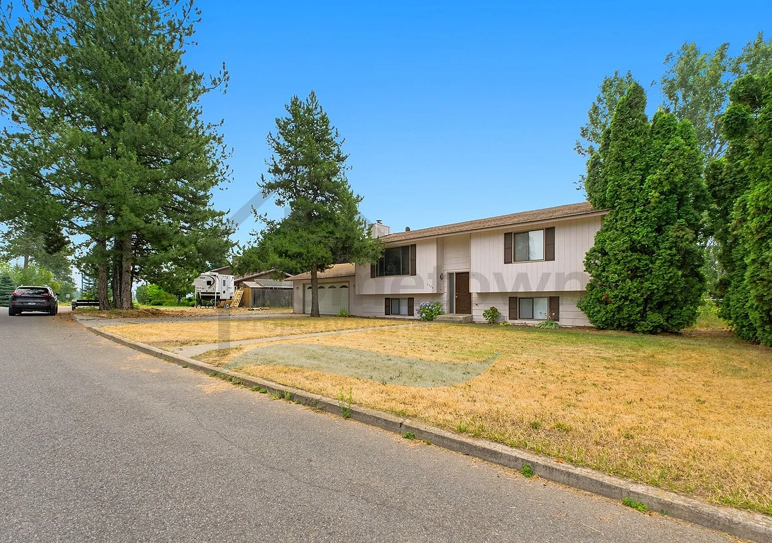 4 Bedroom 2 Bathroom Home with Attached 2 Car Garage Available in Coeur d'Alene! — Photo 3