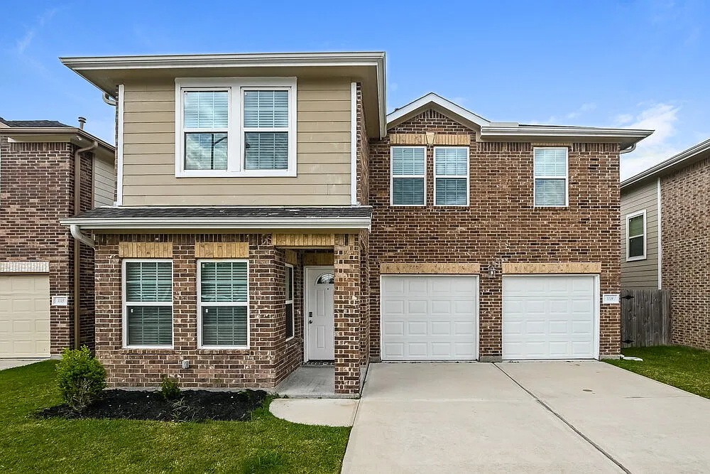 3 bed, 3.0 bath, 1892 sqft, $2,235 — Photo 1