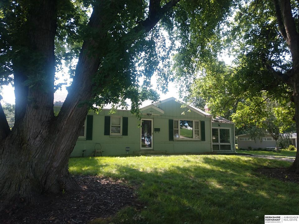 1st image of 1009 Mayfield Ave