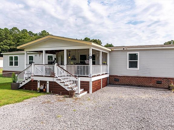 2nd image of 749 Coral Acres Dr