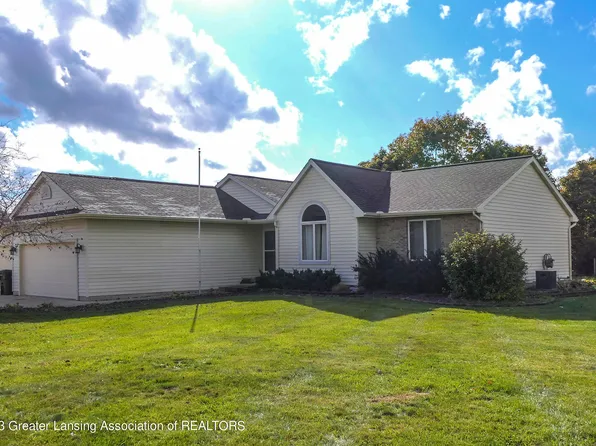 4024 S Dewitt Rd, Saint Johns, MI 48879