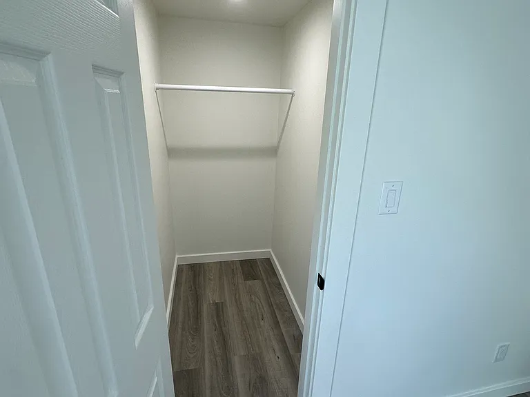 192 Boland Ave — Photo 16