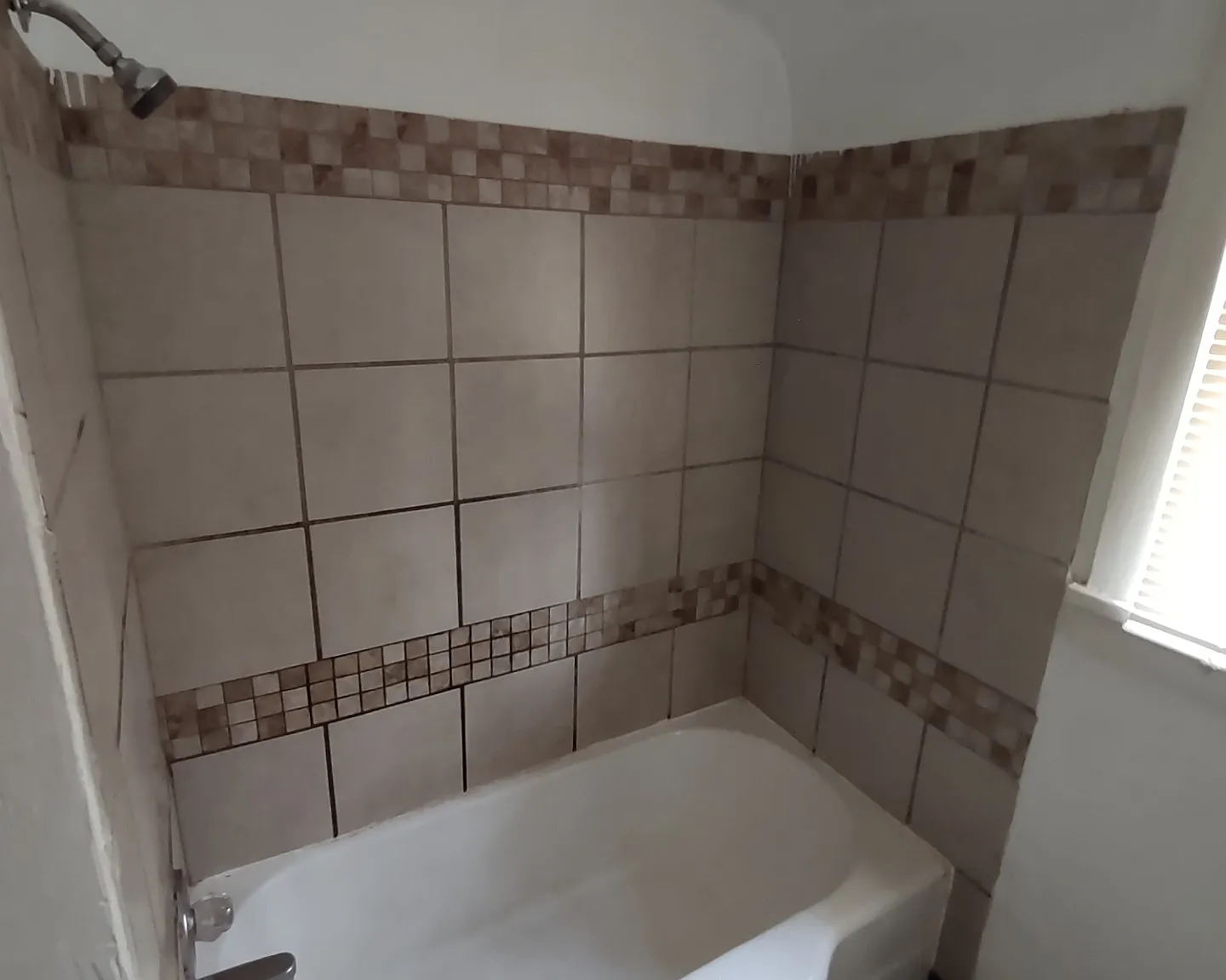 2 bed, 1049 sqft, $850 — Photo 3