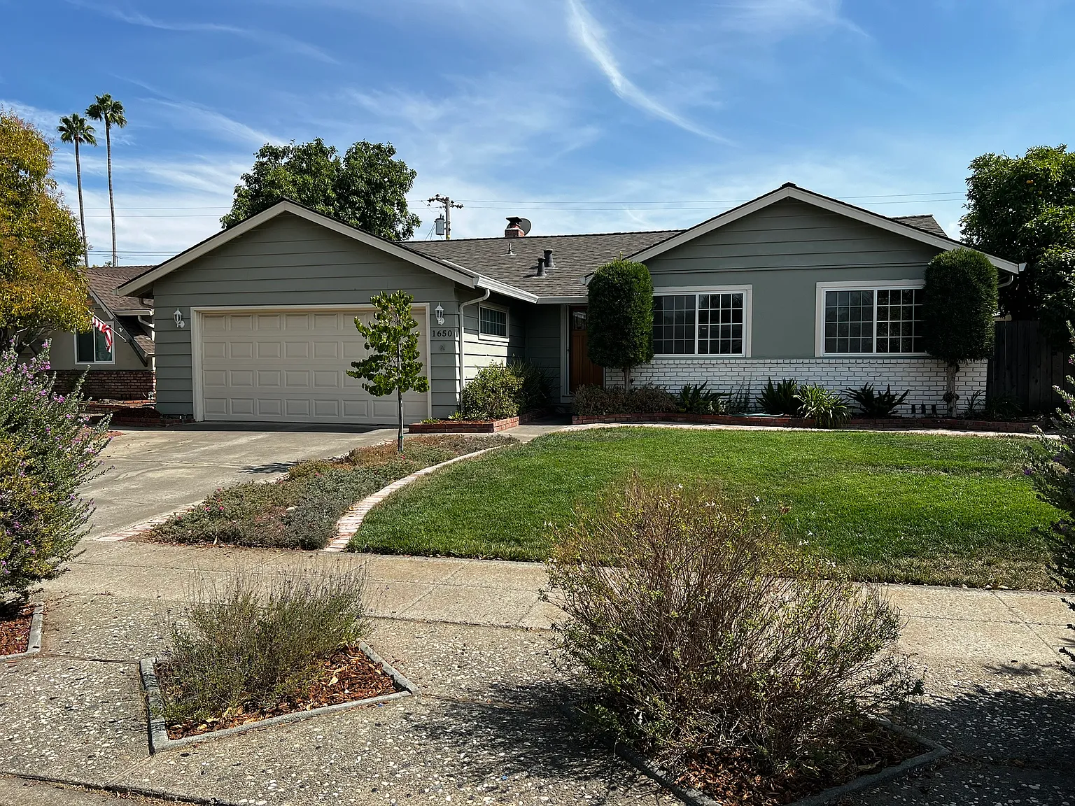 3 bed, 1478 sqft, $4,600 — Photo 1