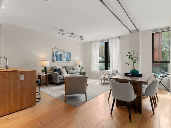 251 Heath St APT 220, Jamaica Plain, MA 02130