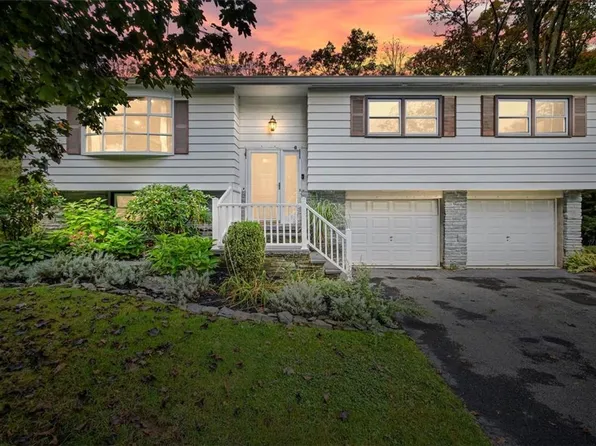 1 Pine Terrace, Highland, NY 12528