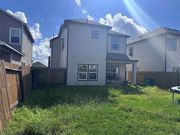 5th image of 6822 Escondido Dr
