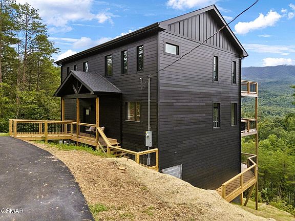 3rd image of 3959 Duck Hollow Rd