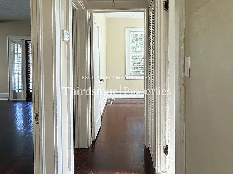 4718 Ramona Blvd — Photo 13