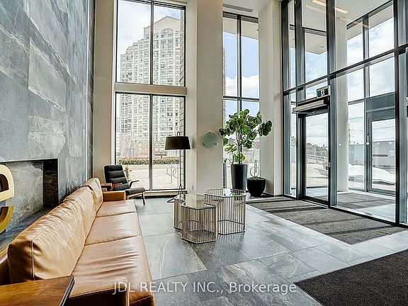 3rd image of 20 Thomas Riley Rd #308