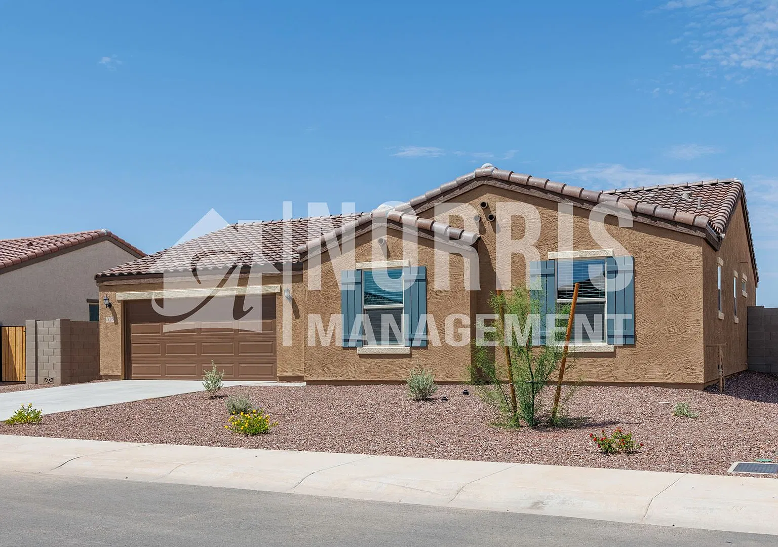 Beautiful New Home with a View — Photo 2