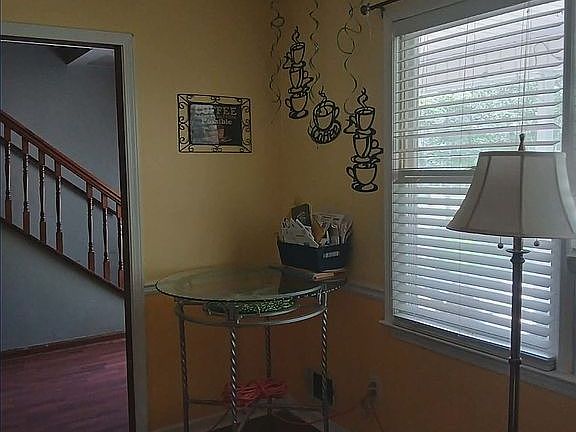 5th image of 103 Blake Ct