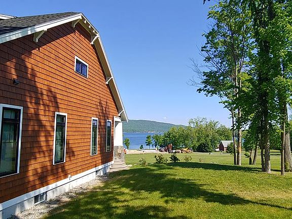4th image of 11 Targhee Way