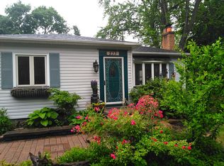 233 Winfield Rd, Rochester, NY 14622