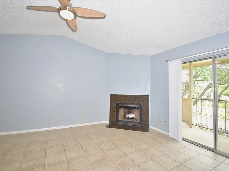 2120 El Paseo St #108 — Photo 6