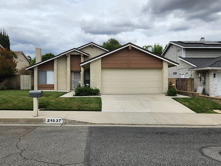 21637 Allison Dr — Photo 3