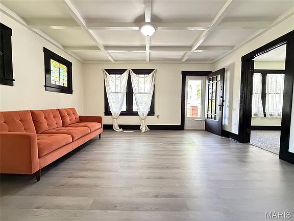 3rd image of 703 N Pershing Ave