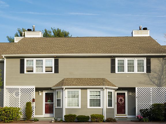 2nd image of 1559 Bay St APT 36