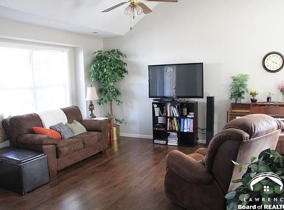 2nd image of 2921 Lankford Dr