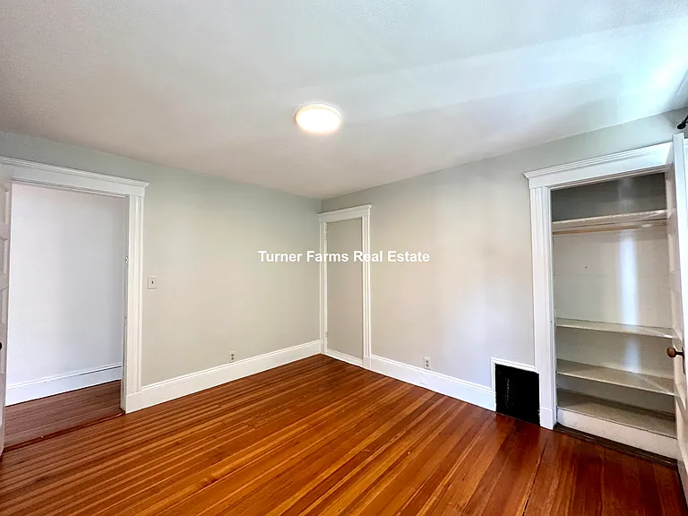 30 Roseclair St #2F — Photo 16