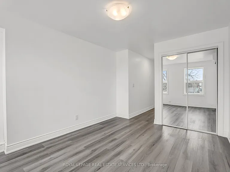 2820 Danforth Ave #302 — Photo 7