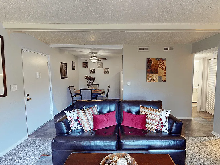 Suson Pines — Photo 10