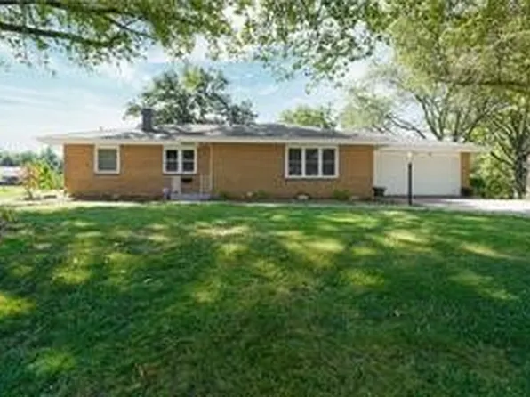 1203 S 16th Ave W, Newton, IA 50208